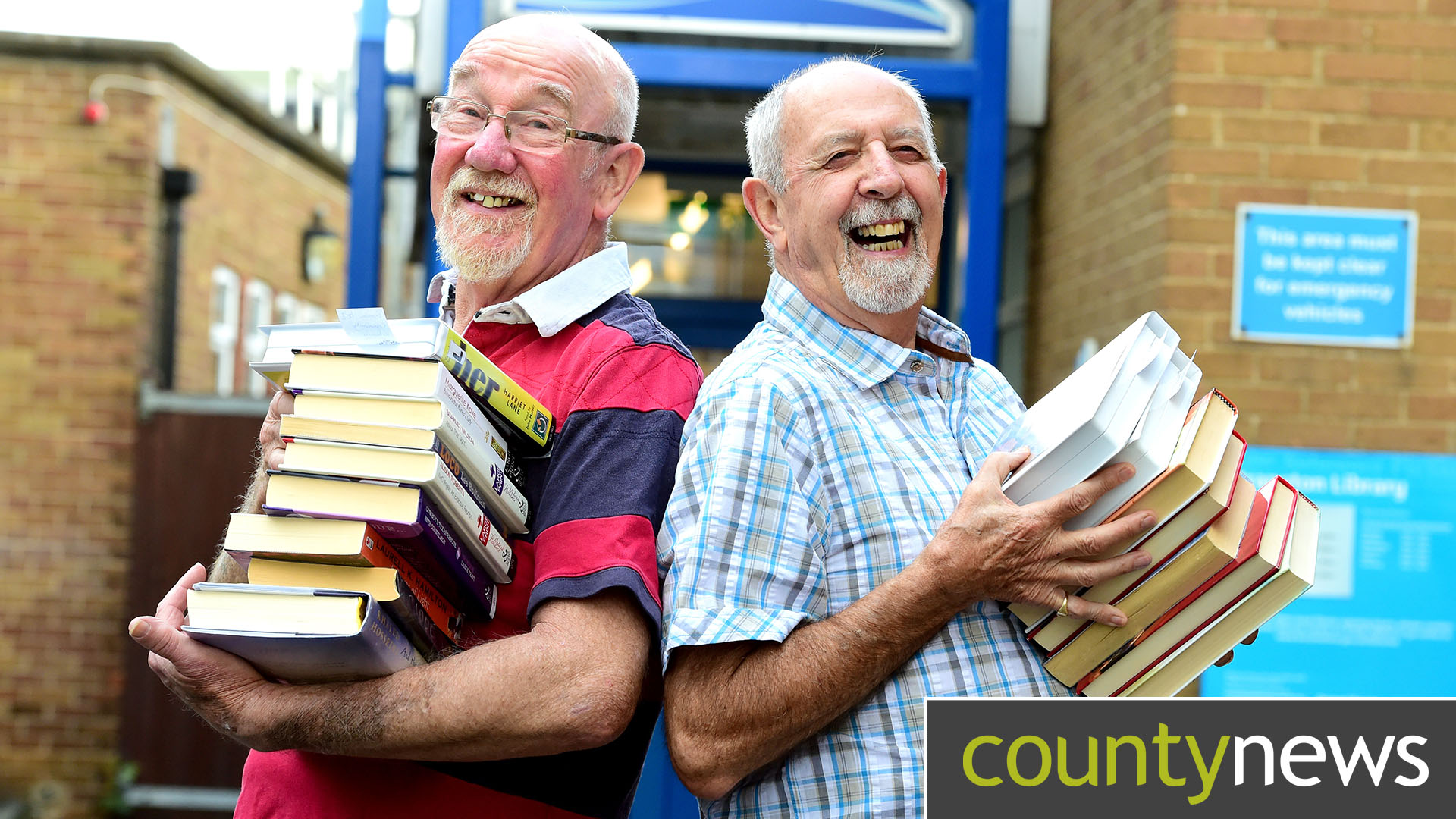 Image of library volunteers John Ford and Tony Hancock