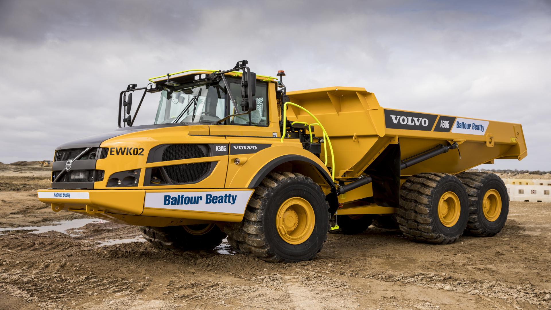 NHRR Dumper Truck - Balfour Beatty