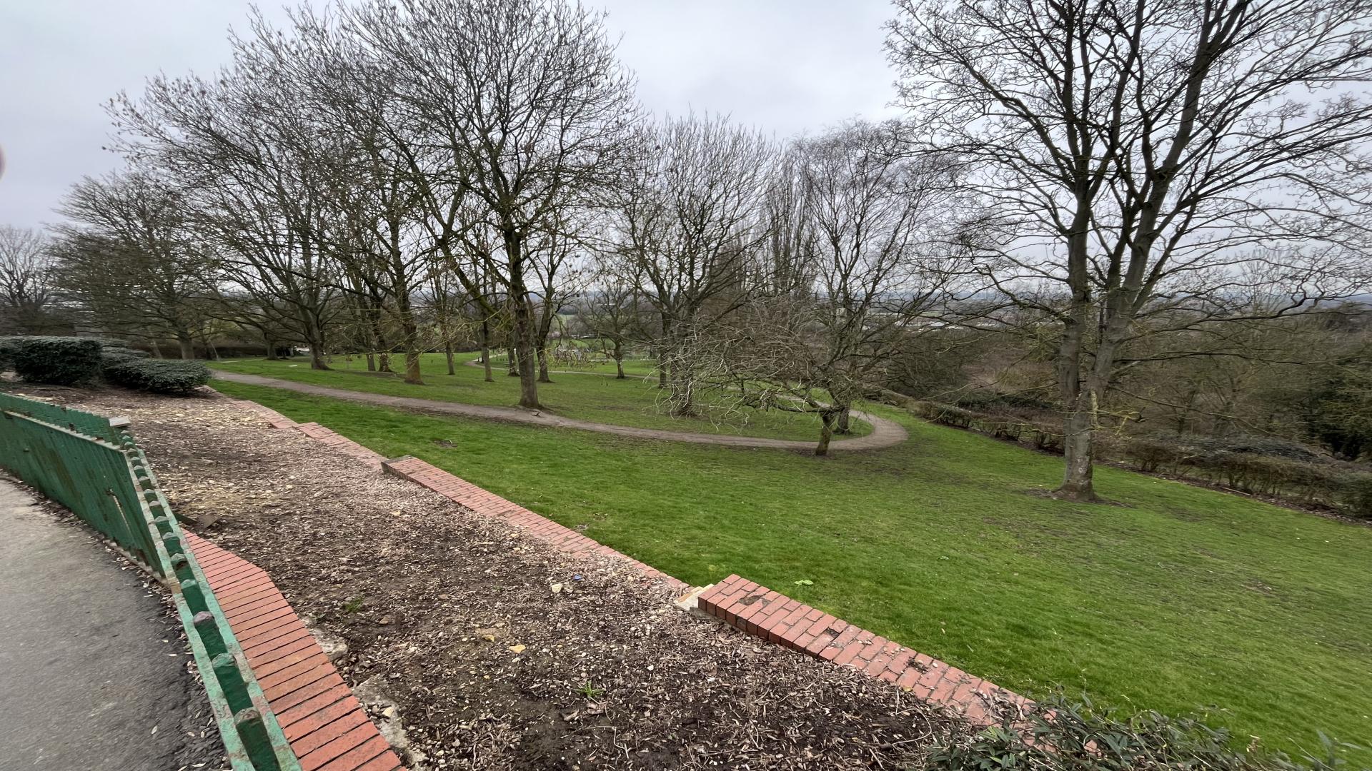 Yarborough Embankment, Lincoln - Mar 2026