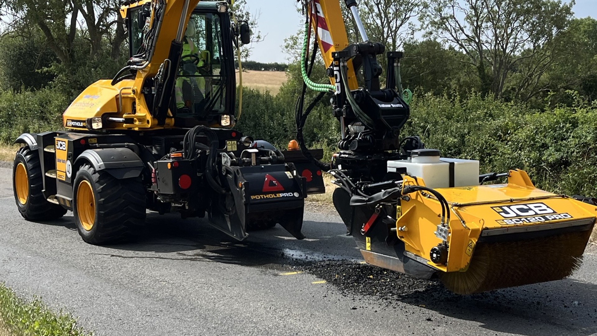 JCB Pothole Pro in action