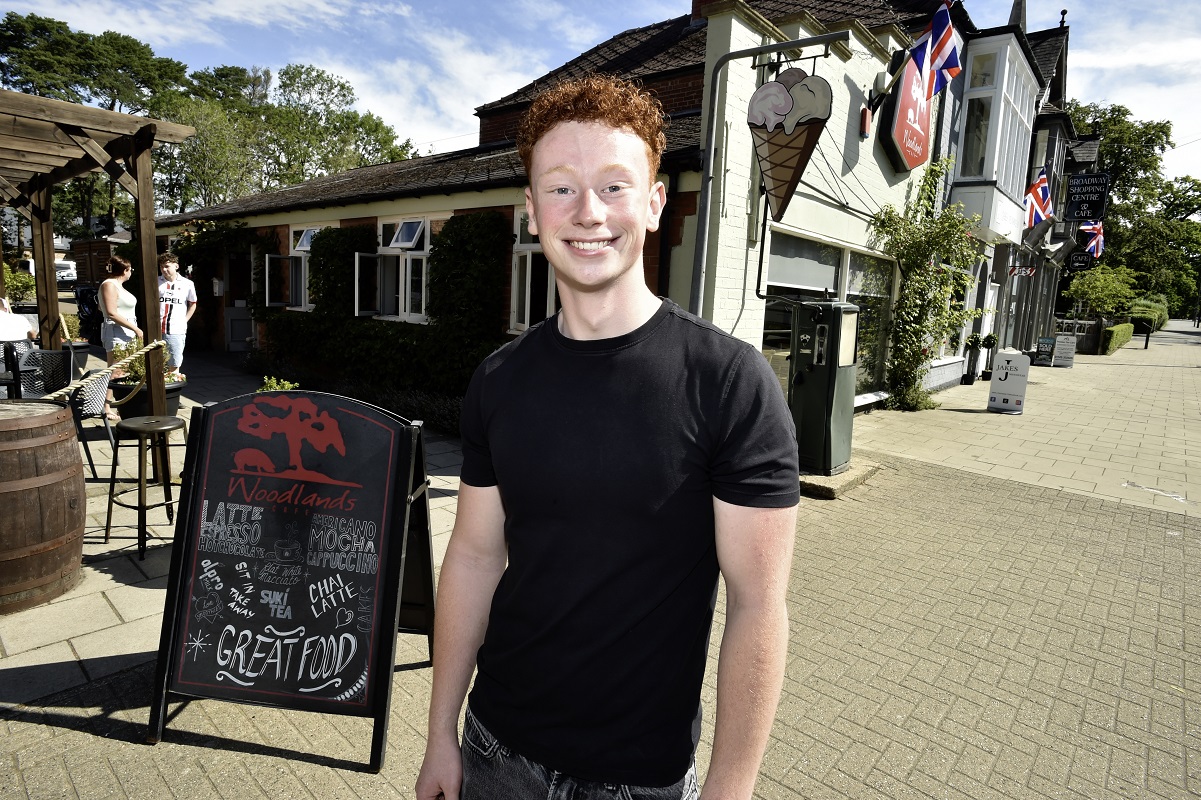 
B617, bus, woodhall, spa, billinghay, new, transport, LCC, David, East, Natalie, Oliver