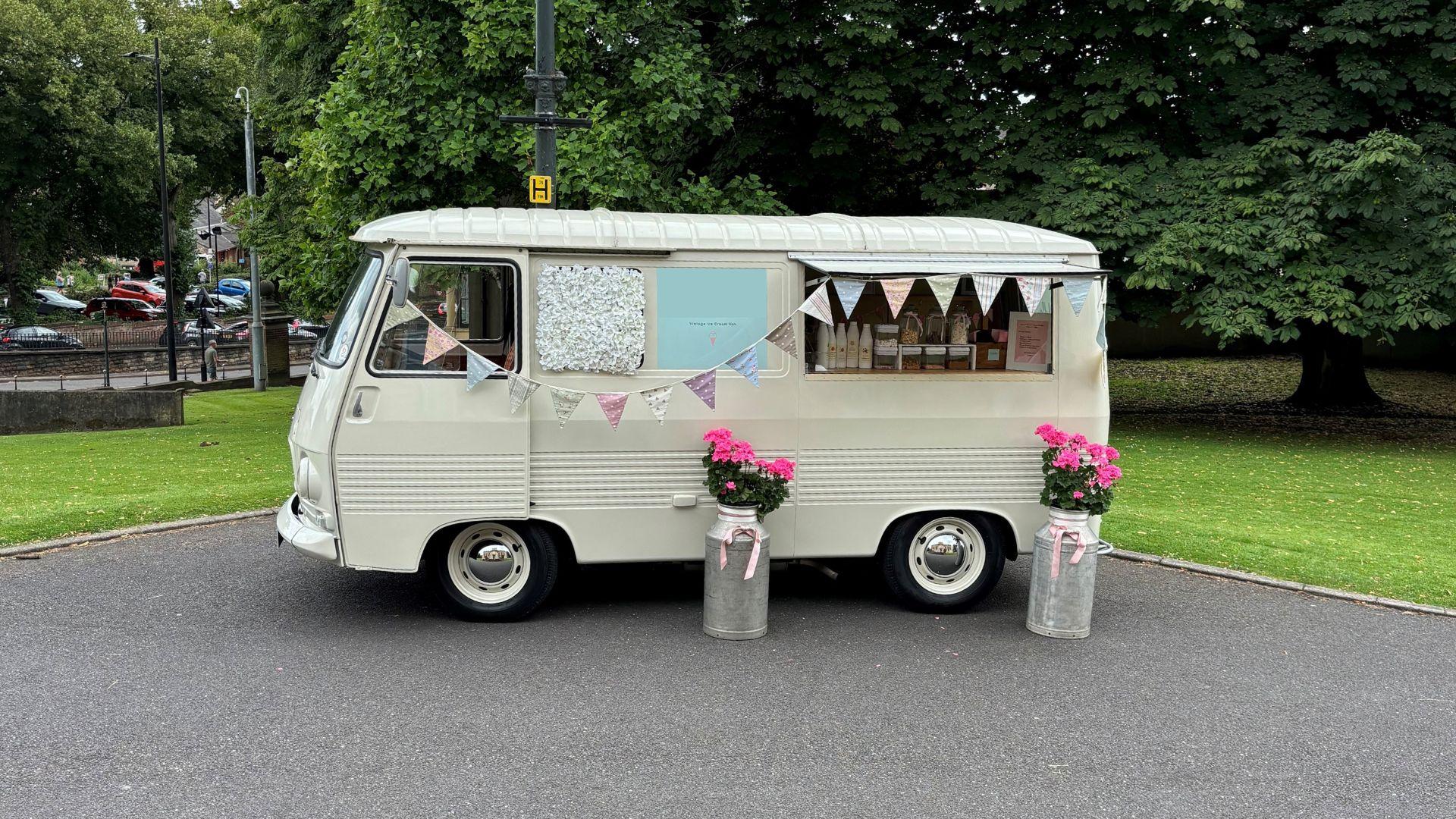 UsherFoodVan