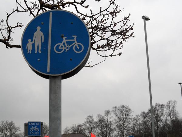 Cycle path sign